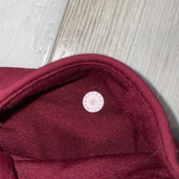 Lululemon mesh cropped leggings - Picture 5 of 6